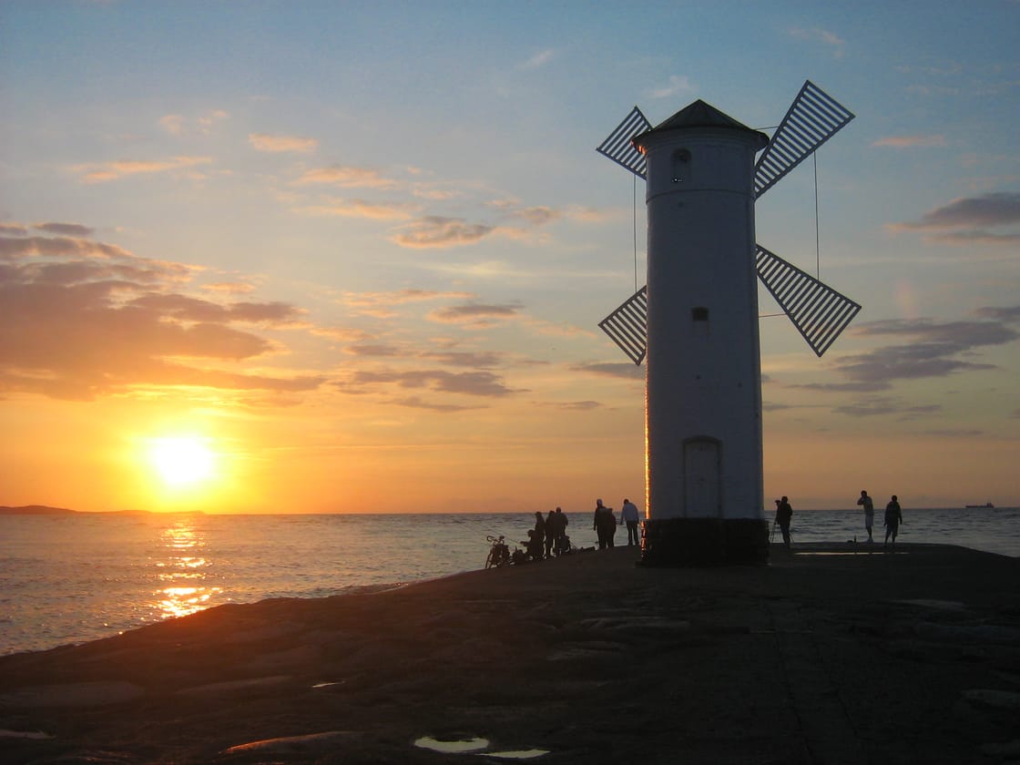Stawa Młyny beacon at Świnoujście harbour entrance